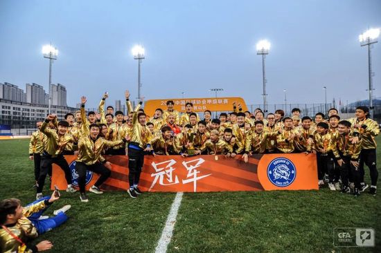 姜蓉蓉，中国青年演员，南京崇恩影视文化传媒有限公司制片人，金鸡百花影视生态圈发起人